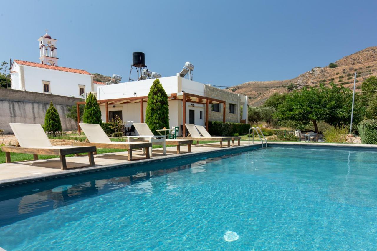 Agarathos Traditional Rooms With Pool Kalivianí Kültér fotó