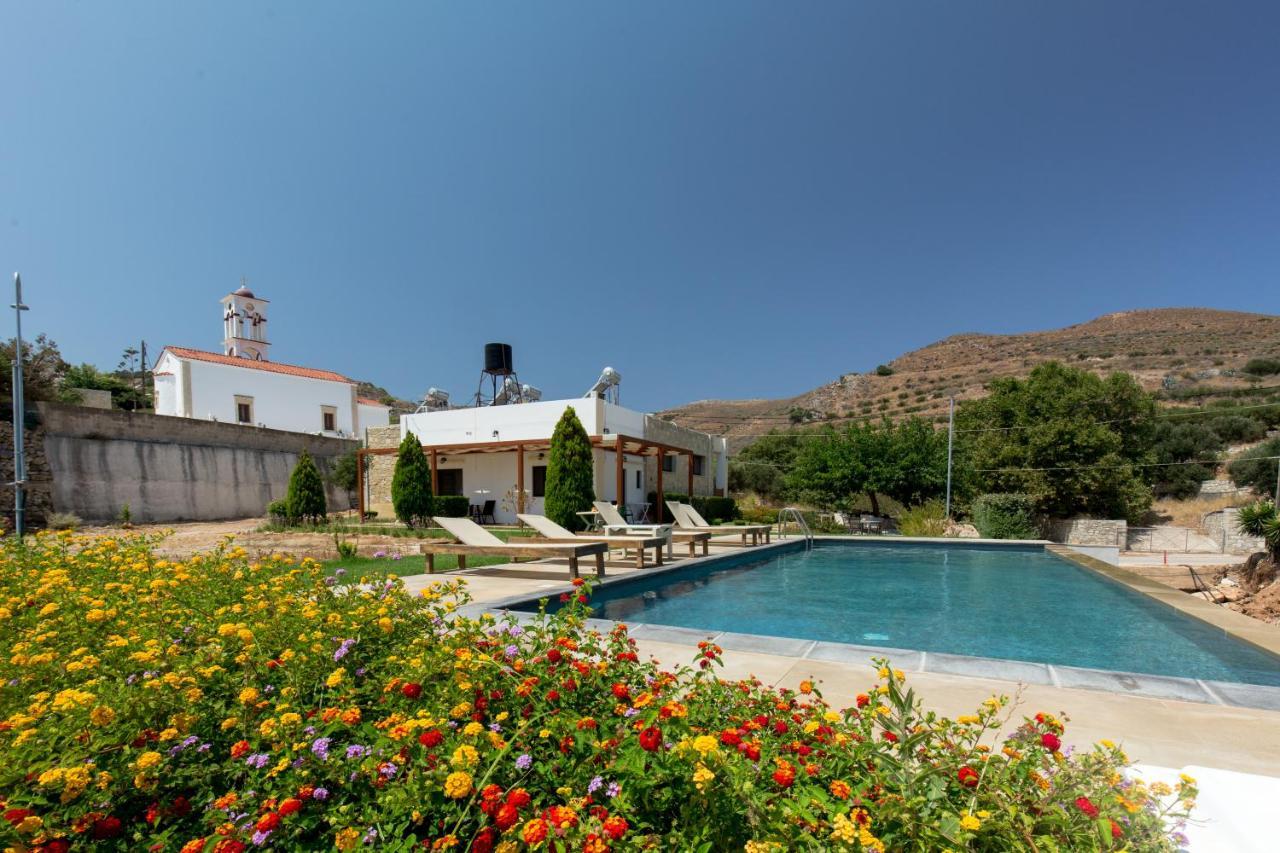 Agarathos Traditional Rooms With Pool Kalivianí Kültér fotó