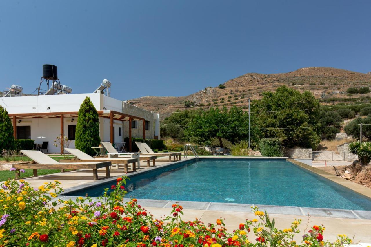 Agarathos Traditional Rooms With Pool Kalivianí Kültér fotó