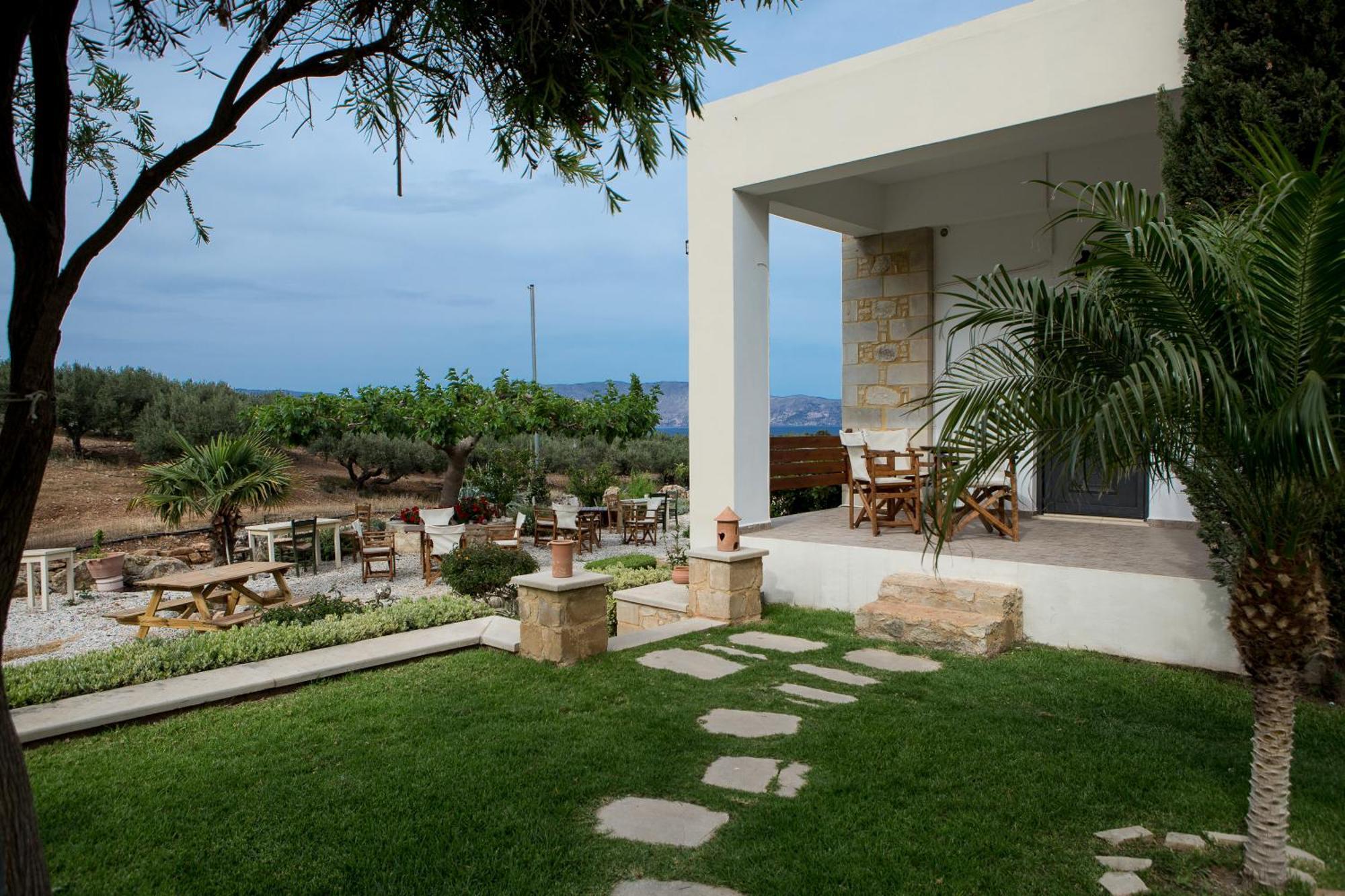 Agarathos Traditional Rooms With Pool Kalivianí Kültér fotó