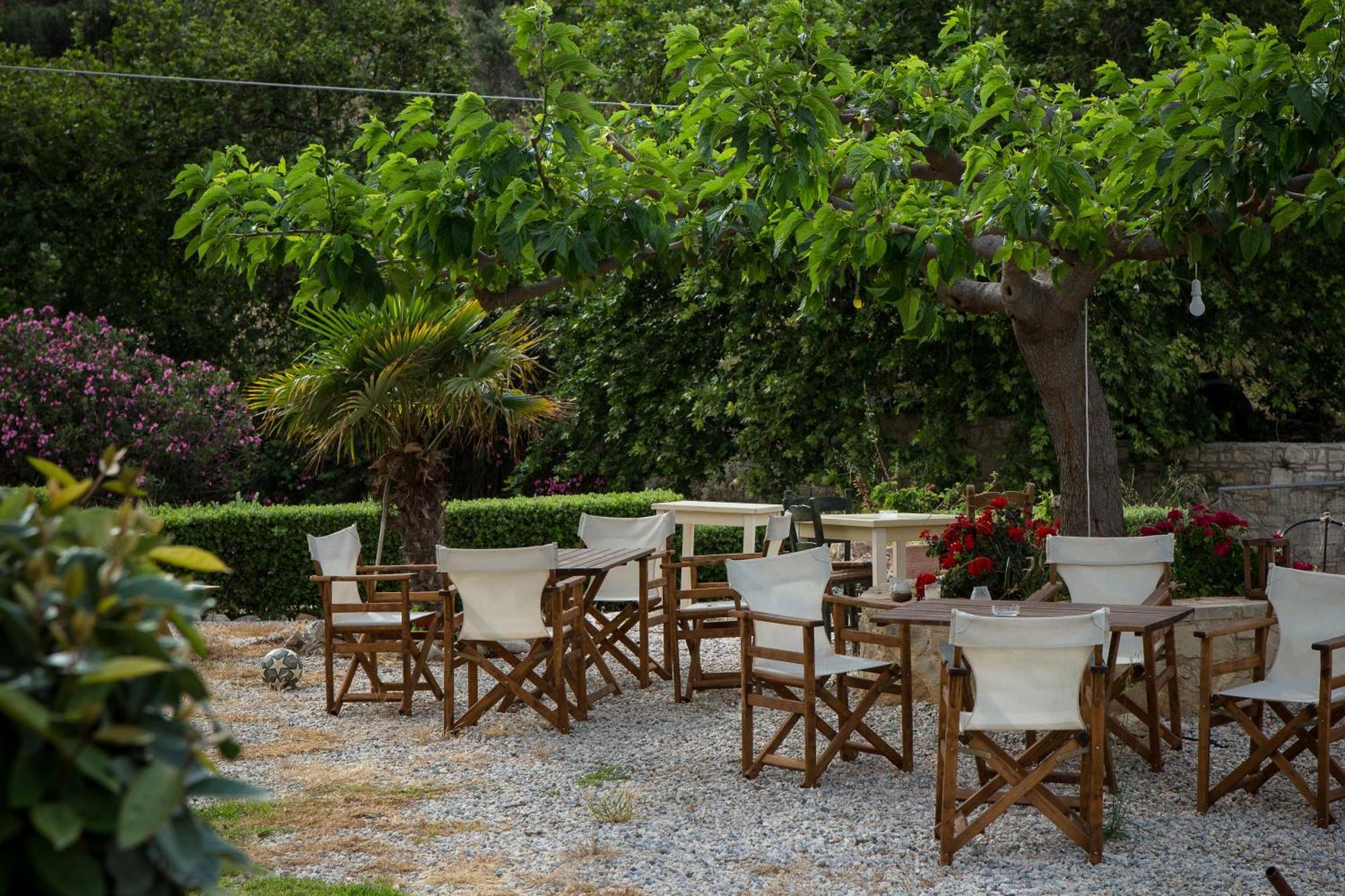 Agarathos Traditional Rooms With Pool Kalivianí Kültér fotó