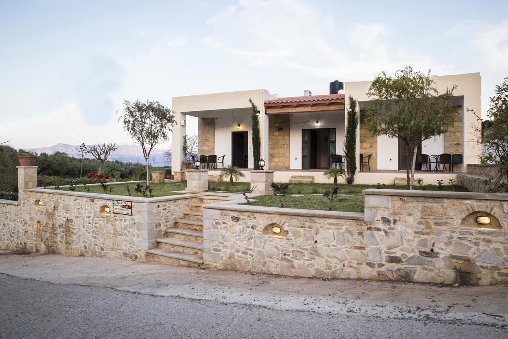 Agarathos Traditional Rooms With Pool Kalivianí Kültér fotó