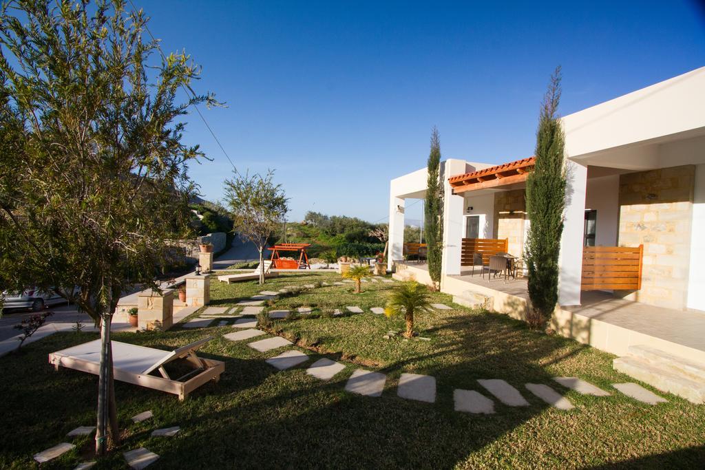 Agarathos Traditional Rooms With Pool Kalivianí Kültér fotó