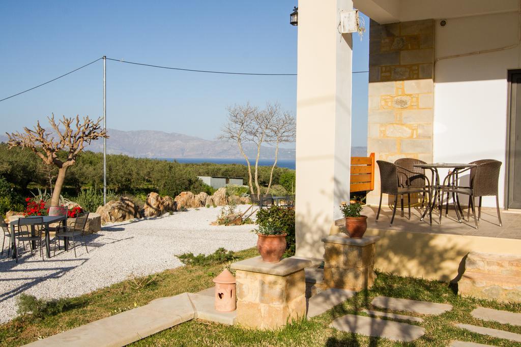 Agarathos Traditional Rooms With Pool Kalivianí Kültér fotó