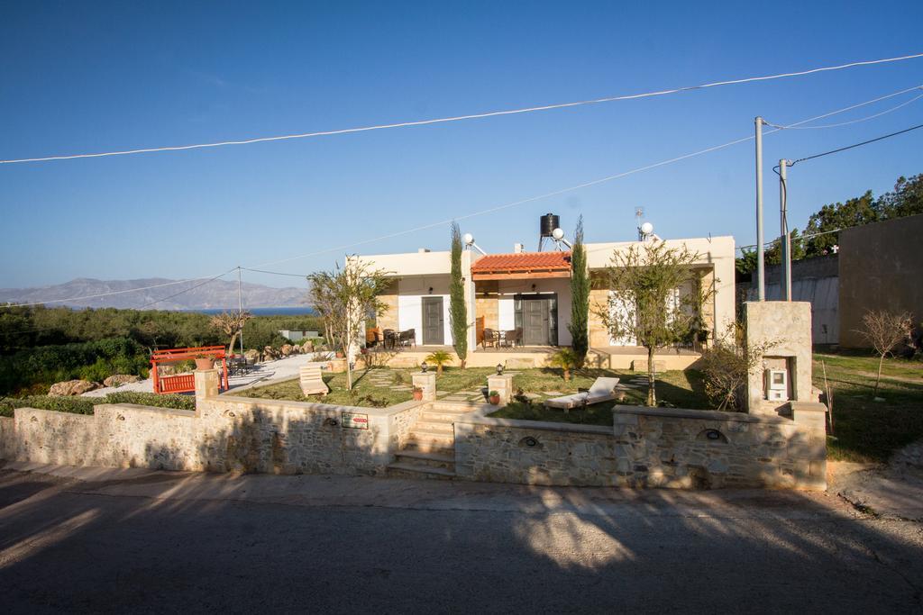 Agarathos Traditional Rooms With Pool Kalivianí Kültér fotó