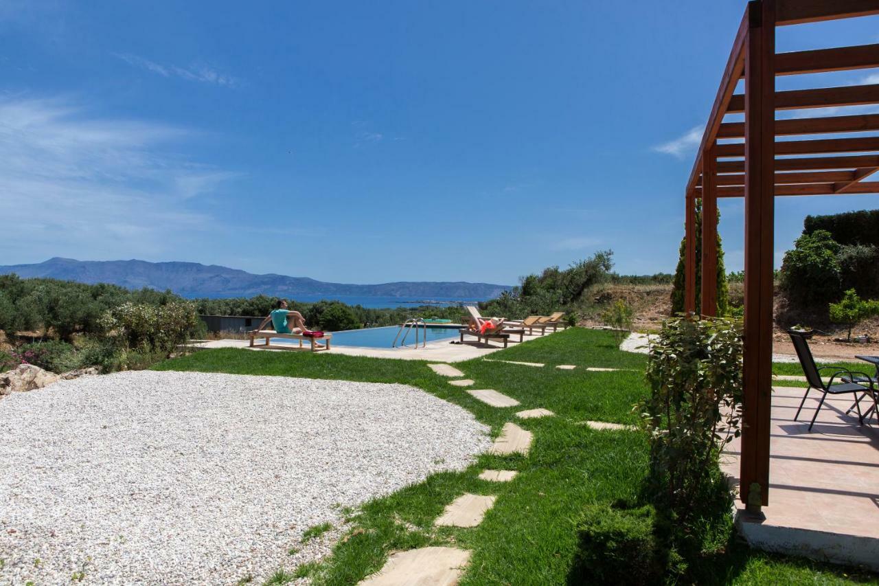 Agarathos Traditional Rooms With Pool Kalivianí Kültér fotó